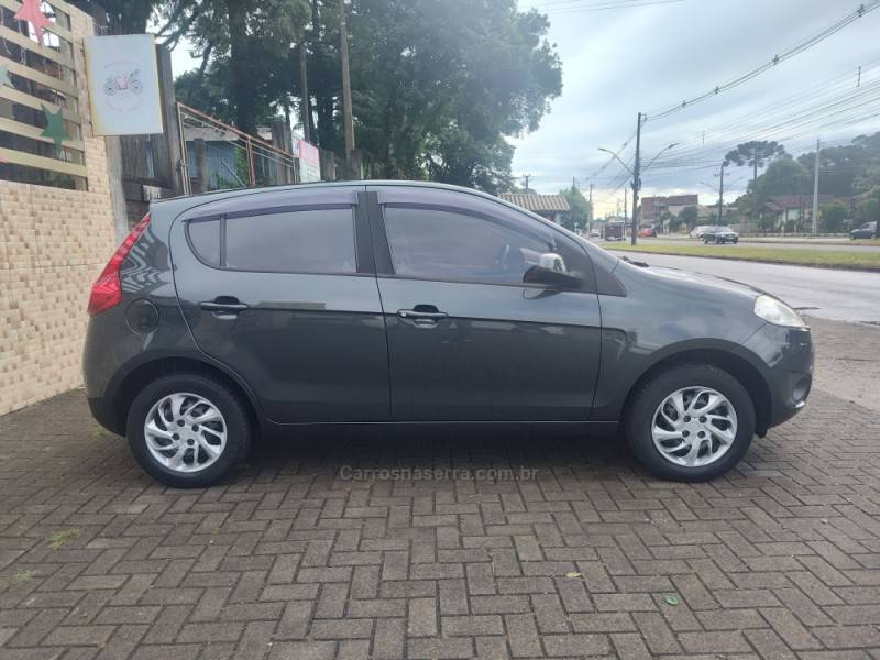 FIAT - PALIO - 2012/2012 - Cinza - R$ 33.900,00