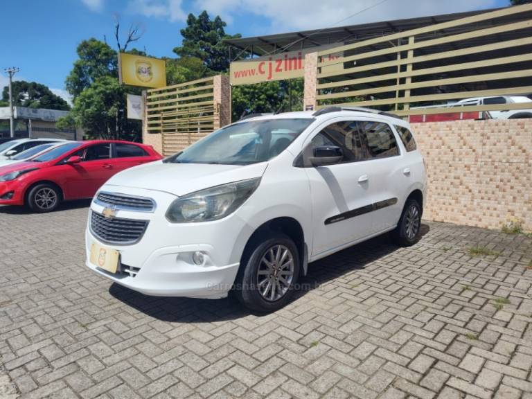CHEVROLET - SPIN - 2014/2015 - Branca - R$ 44.900,00