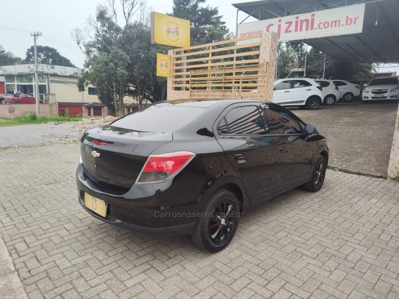 CHEVROLET - PRISMA - 2013/2014 - Preta - R$ 48.900,00