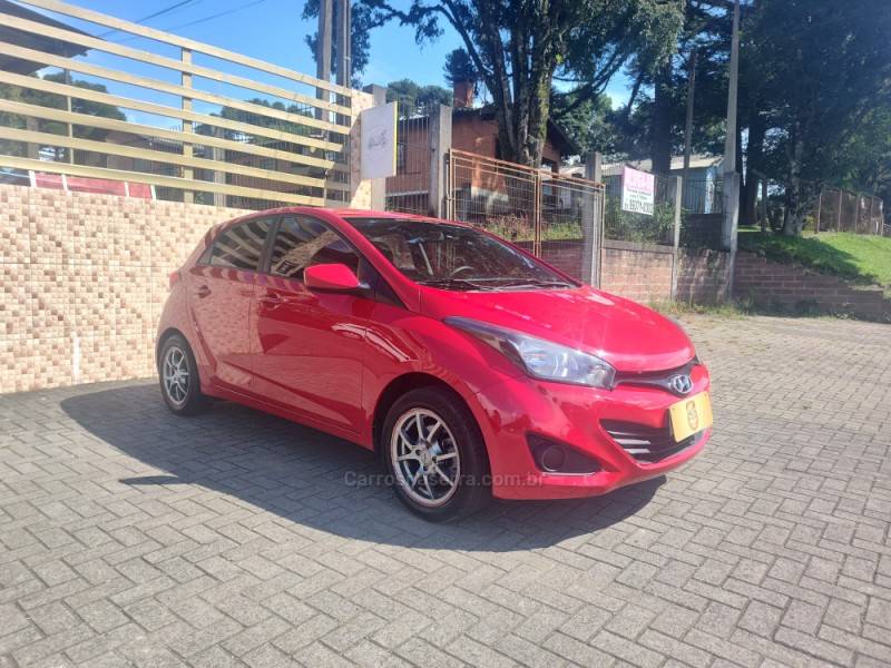 HYUNDAI - HB20 - 2014/2015 - Vermelha - R$ 51.900,00