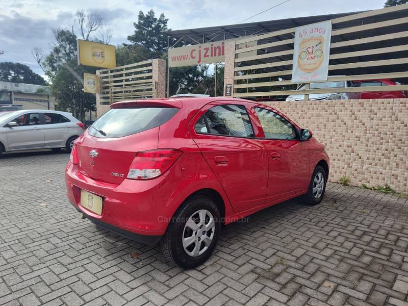 CHEVROLET - ONIX - 2014/2014 - Vermelha - R$ 45.900,00