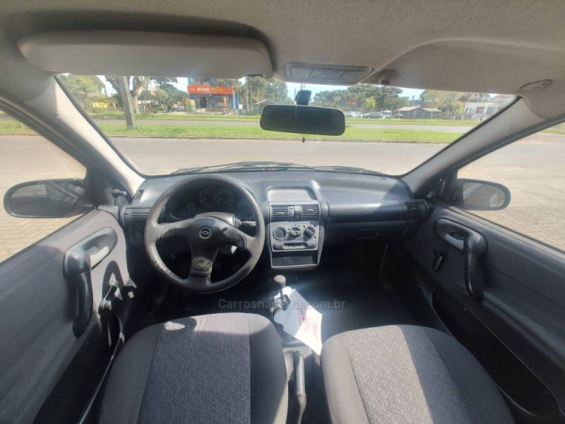 CHEVROLET - CLASSIC - 2004/2005 - Preta - R$ 17.900,00