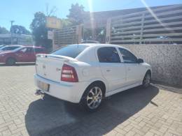 CHEVROLET - ASTRA - 2010/2011 - Branca - R$ 39.900,00