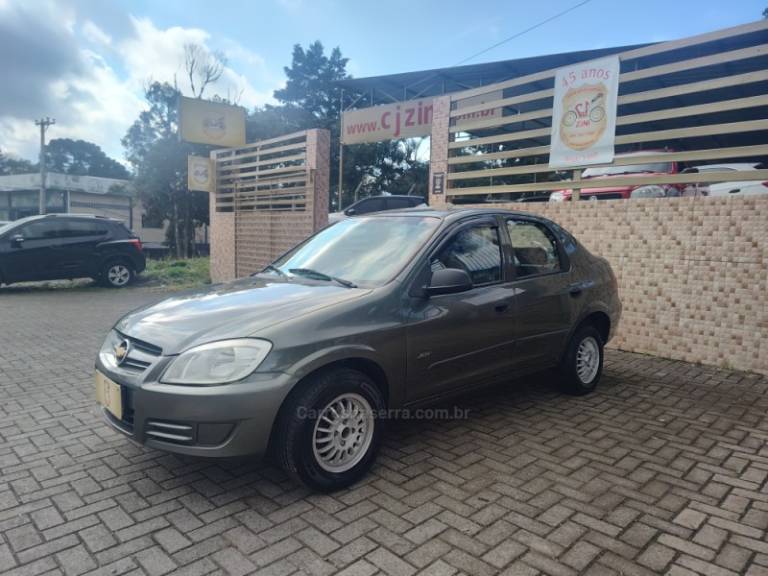 CHEVROLET - PRISMA - 2009/2010 - Verde - R$ 24.900,00