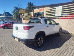 FIAT - TORO - 2016/2017 - Branca - R$ 84.900,00