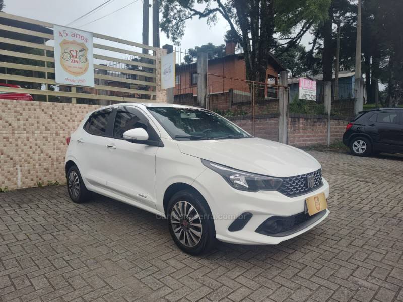 FIAT - ARGO - 2021/2022 - Branca - R$ 59.900,00